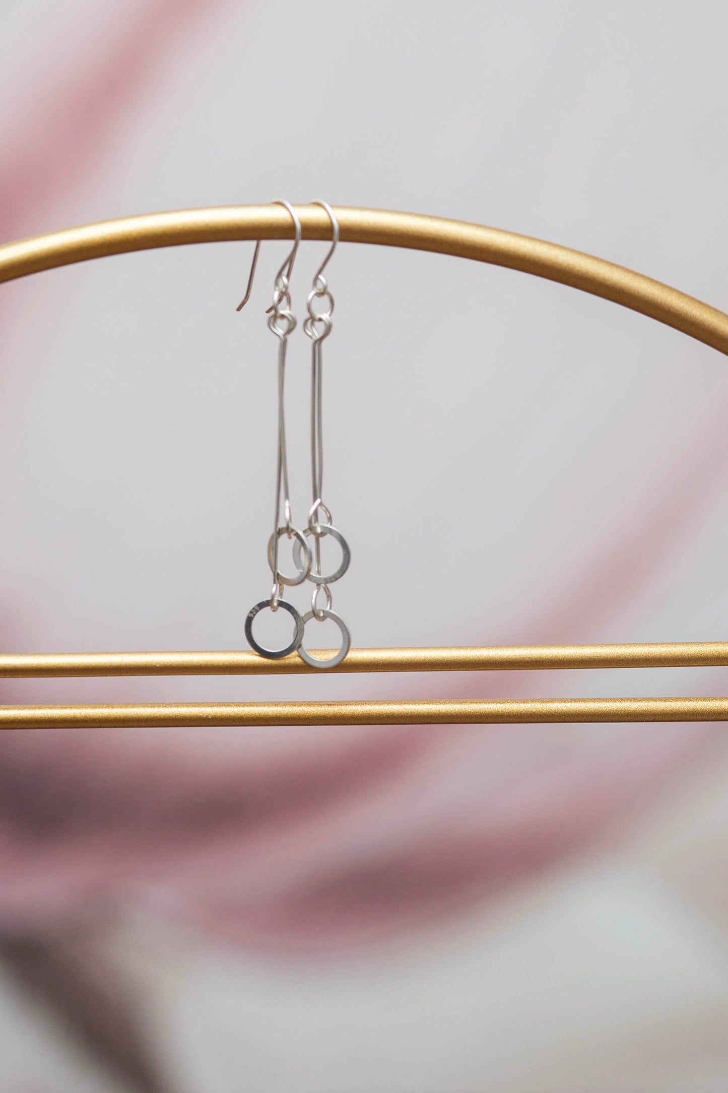 DANGLE WITH HOOP | SILVER