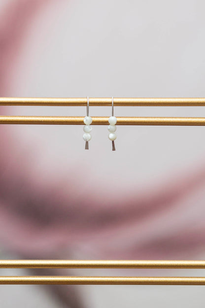 MOTHER OF PEARL EARRINGS | SILVER